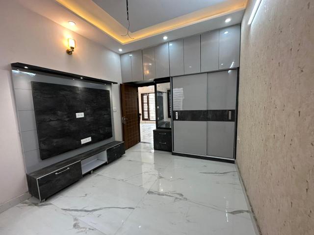 Resale | 2 BHK 1150 Sq.Ft. Apartment in Sector 66