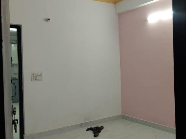 Resale | 2 BHK 1150 Sq.Ft. Apartment in Sunshine Apartments Sector 73