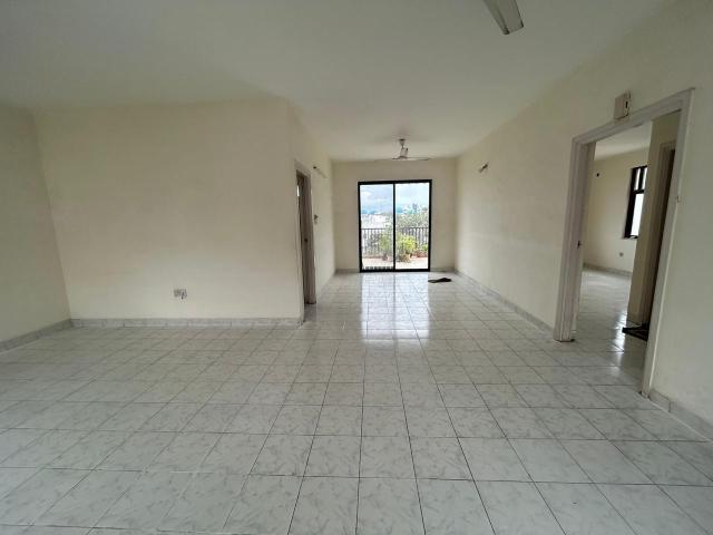 Resale | 2 BHK 1152 Sq.Ft. Apartment in Goel Ganga Sampatti