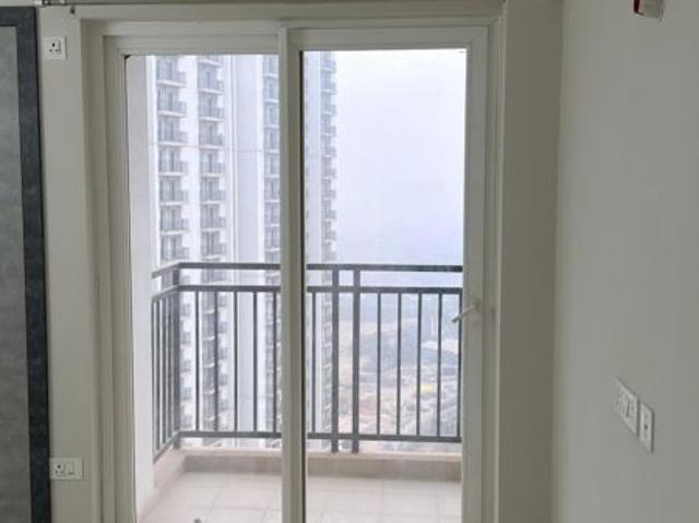 Resale | 2 BHK 1155 Sq.Ft. Apartment in Eldeco Live By The Greens