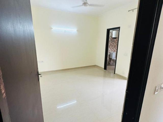 Resale | 2 BHK 1155 Sq.Ft. Apartment in Eldeco Live By The Greens