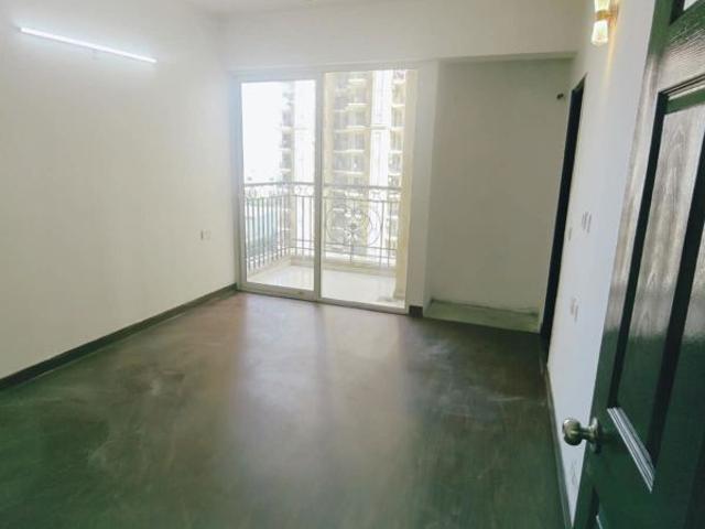 Resale | 2 BHK + 1155 Sq.Ft. Apartment in Prateek Grand City