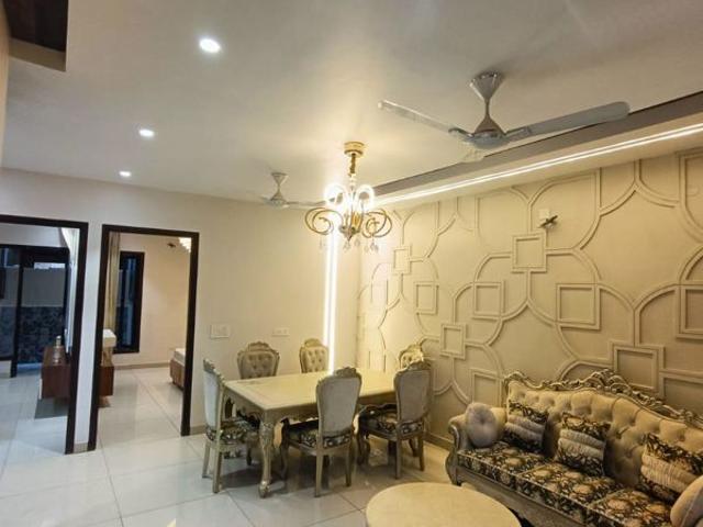 Resale | 2 BHK 115 Sq.Yd. Apartment in Sector 123