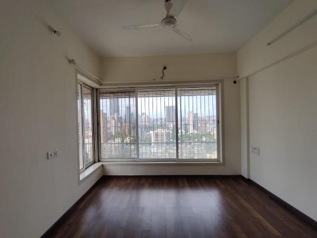 Resale | 2 BHK 1170 Sq.Ft. Apartment in Romell Diva
