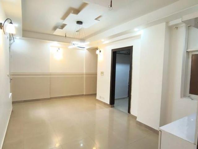 Resale | 2 BHK 1179 Sq.Ft. Apartment in Mahagun Mahagunpuram
