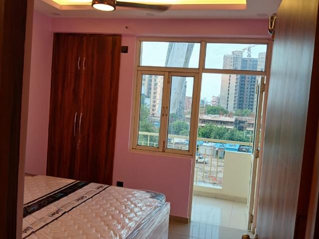 Resale | 2 BHK 1180 Sq.Ft. Apartment in Gaurs Cascades