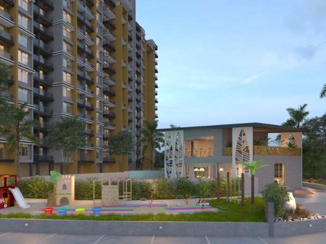 Resale | 2 BHK 1180 Sq.Ft. Apartment in Majestique Towers East Phase 1
