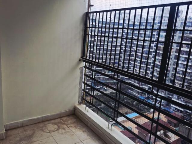 Resale | 2 BHK 1100 Sq.Ft. Apartment in Ajnara Gen X