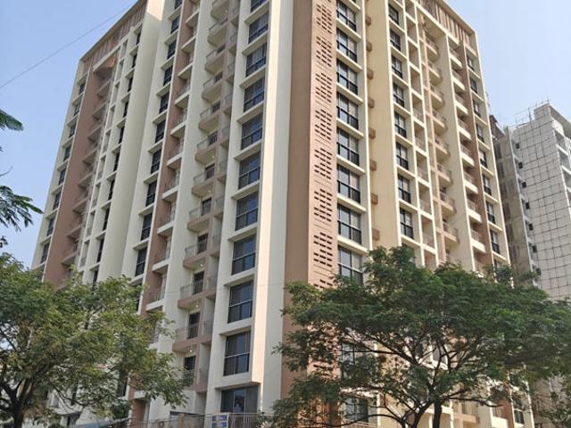 Resale | 2 BHK 1100 Sq.Ft. Apartment in Aura Luxisca