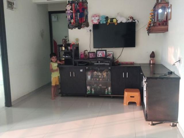 Resale | 2 BHK 1100 Sq.Ft. Apartment in Om Sai Supreme Arcade