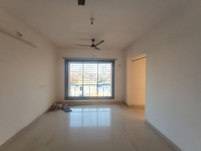 Resale | 2 BHK 1100 Sq.Ft. Apartment in Miracle Heights