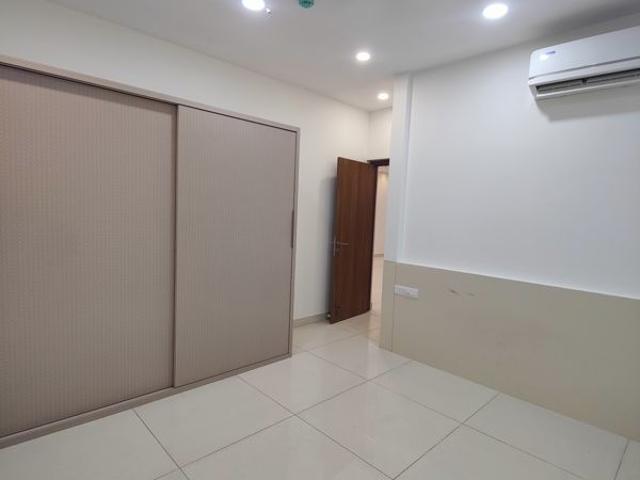 Resale | 2 BHK 1100 Sq.Ft. Apartment in Sanarelli Apartment