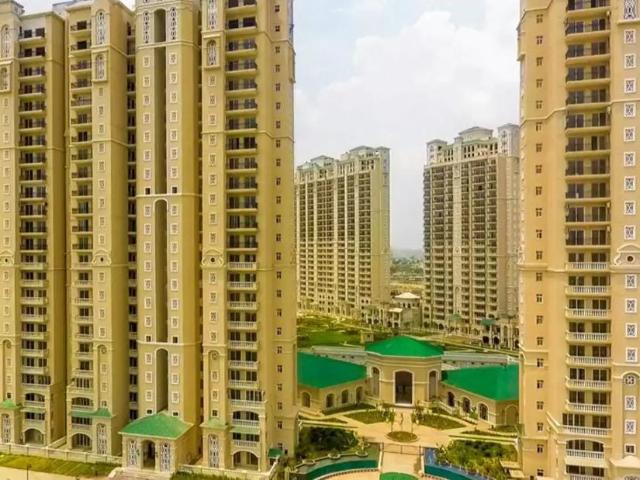 Resale | 2 BHK 1100 Sq.Ft. Apartment in Sector 10