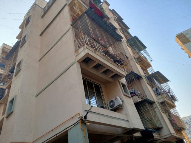 Resale | 2 BHK 1100 Sq.Ft. Apartment in Sector 22 Taloja