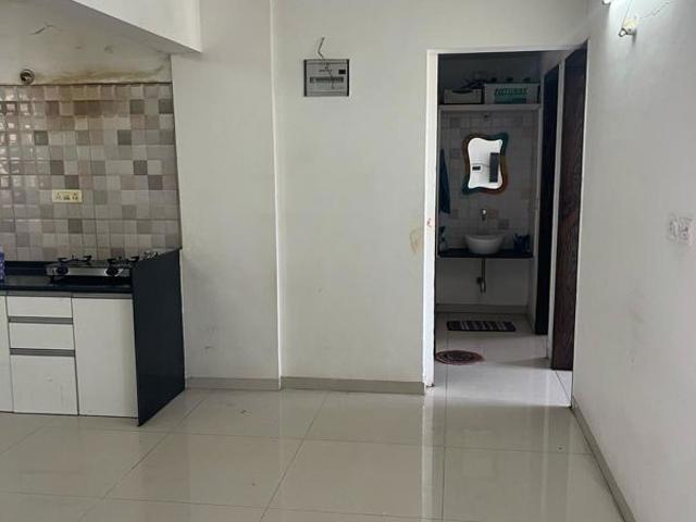 Resale | 2 BHK 1100 Sq.Ft. Apartment in Shriram La Tierra