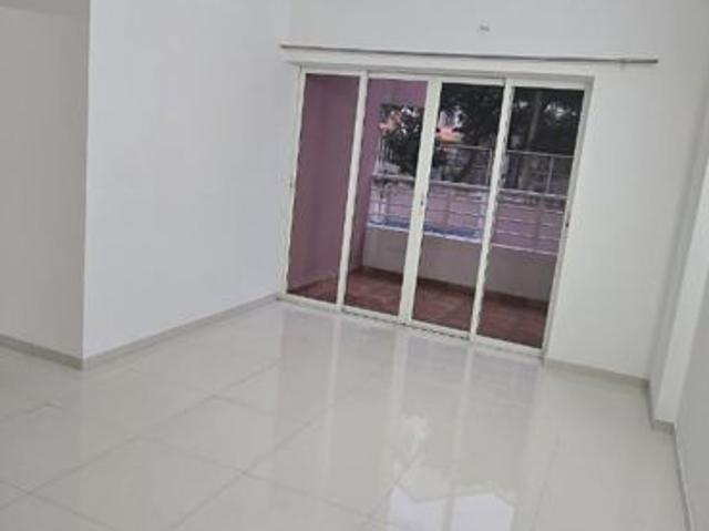 Resale | 2 BHK 1100 Sq.Ft. Apartment in Tathawade