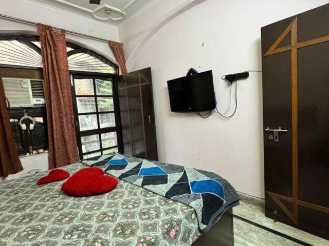 Resale | 2 BHK 1100 Sq.Ft. Apartment in Unitech The Residences Gurgaon
