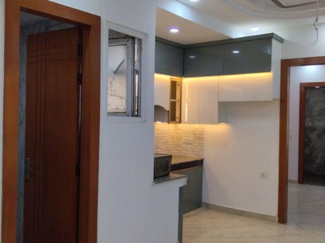 Resale | 2 BHK 1105 Sq.Ft. Apartment in Sunshine Apartments Sector 73