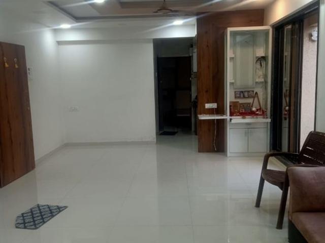 Resale | 2 BHK 1110 Sq.Ft. Apartment in Shreenathji Tower