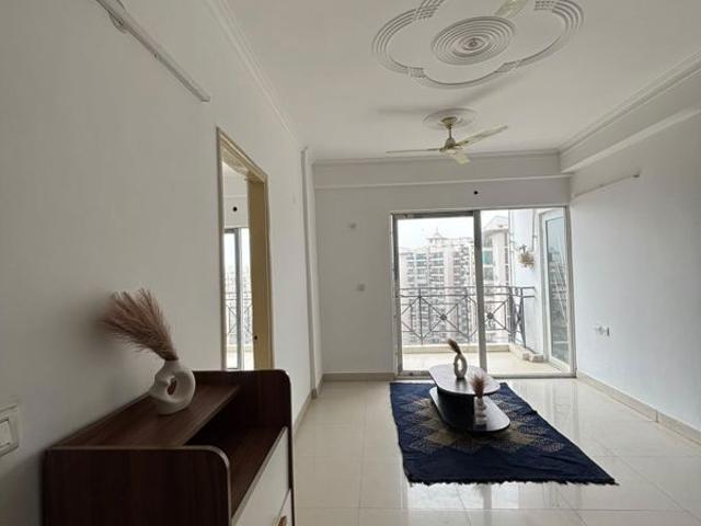 Resale | 2 BHK 1115 Sq.Ft. Apartment in Charms Castle