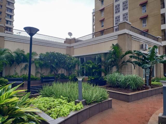 Resale | 2 BHK 1120 Sq.Ft. Apartment in Nyati Elysia