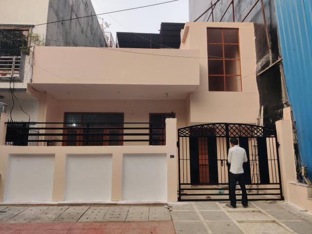 Resale | 2 BHK 112 Sq.Mt. Independent House in RWA Apartments Sector 47