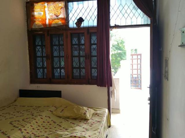 Resale | 2 BHK 112 Sq.Mt. Independent House in Sector 40