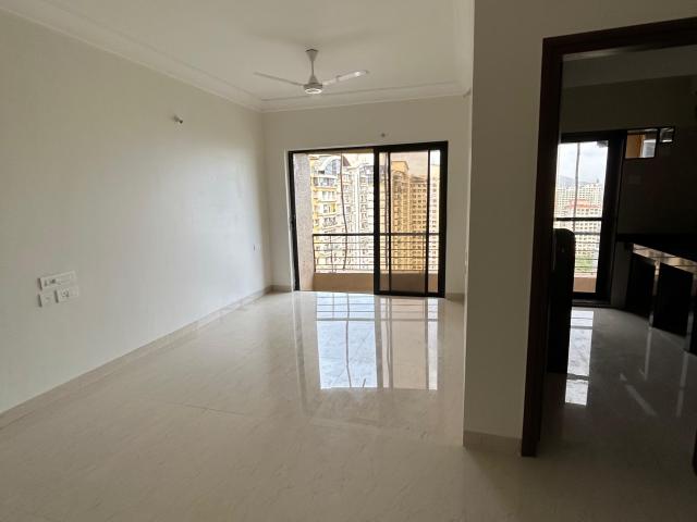 Resale | 2 BHK 1130 Sq.Ft. Apartment in Raheja Interface Heights