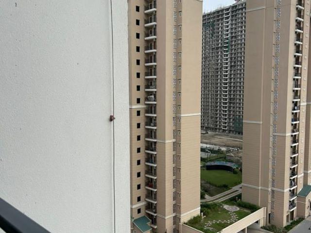 Resale | 2 BHK 1137 Sq.Ft. Apartment in Eldeco Live By The Greens