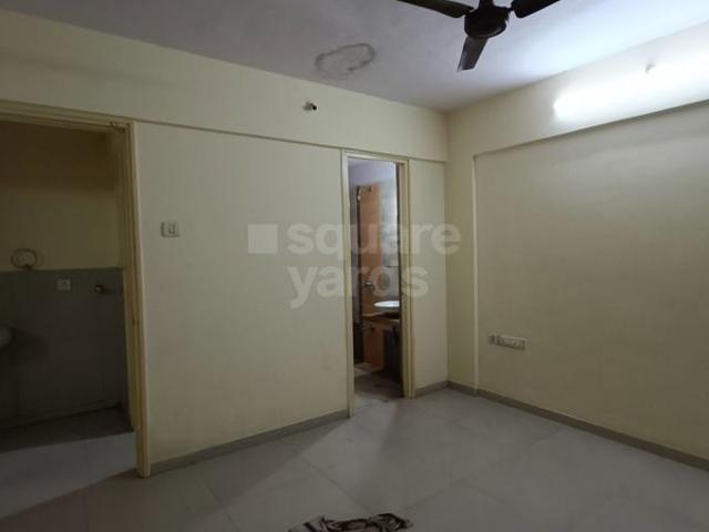 Resale | 2 BHK 1139 Sq.Ft. Apartment in Neelsiddhi Garden