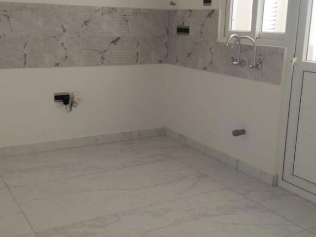Resale | 2 BHK + 1240 Sq.Ft. Apartment in Aparna Sarovar Zenith