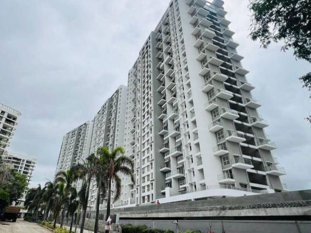 Resale | 2 BHK + 1240 Sq.Ft. Apartment in Goel Ganga Serio