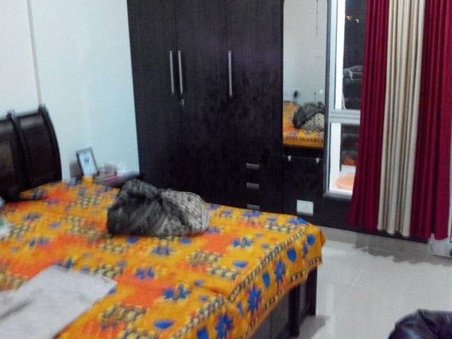 Resale | 2 BHK 1246 Sq.Ft. Apartment in Gaur Grandeur