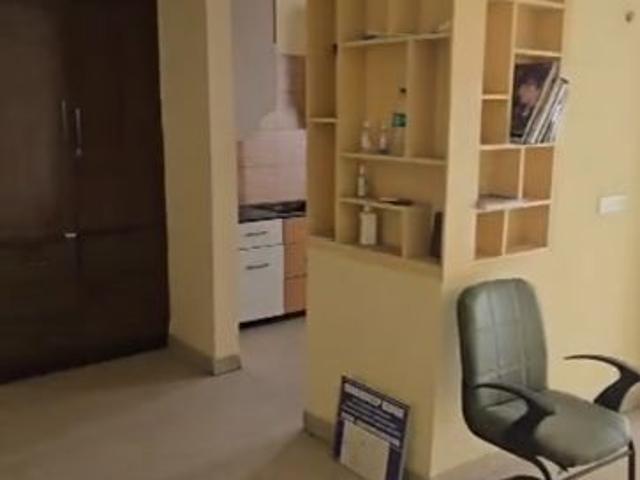 Resale | 2 BHK 1250 Sq.Ft. Apartment in Charms Solitaire Ghaziabad