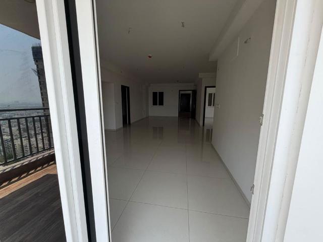 Resale | 2 BHK 1250 Sq.Ft. Apartment in Cyber City Oriana