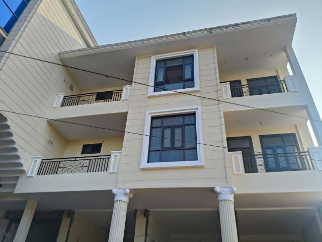 Resale | 2 BHK 1250 Sq.Ft. Apartment in Indira Nagar