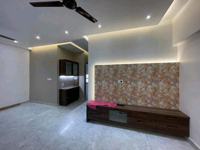 Resale | 2 BHK 1250 Sq.Ft. Apartment in Lodha Luxuria Priva