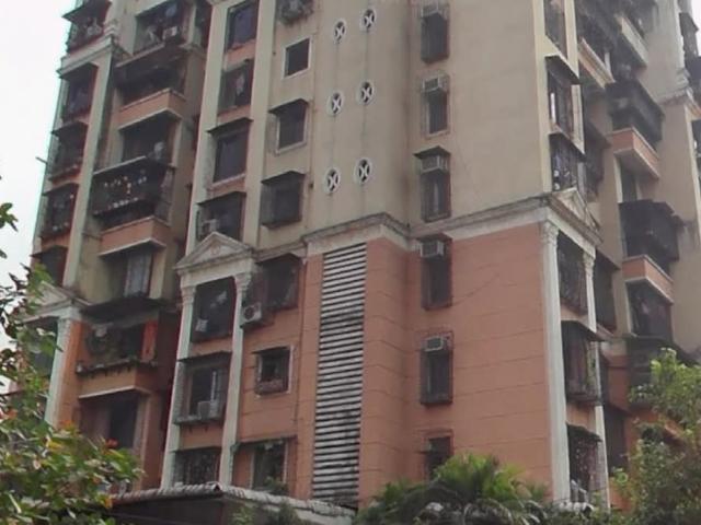 Resale | 2 BHK 1250 Sq.Ft. Apartment in Tirupati Corner Apartment