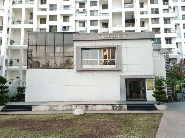 Resale | 2 BHK 1260 Sq.Ft. Apartment in Kolte Patil Langston