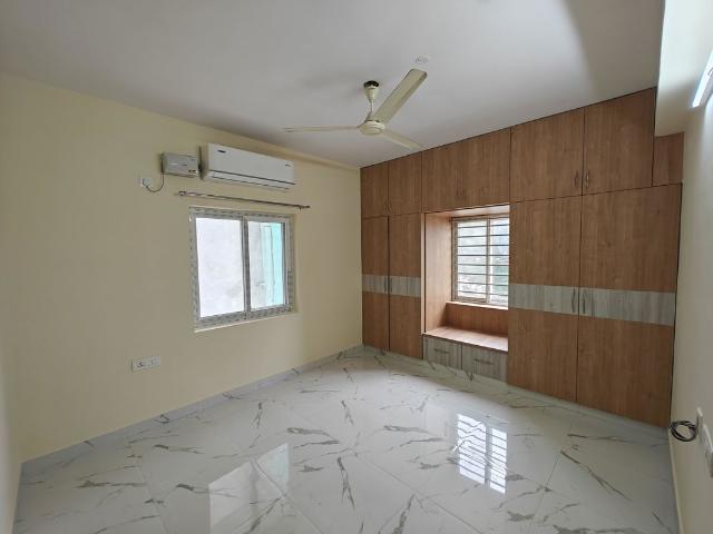 Resale | 2 BHK 1260 Sq.Ft. Apartment in Shiv Shakti Apartments East Marredpally