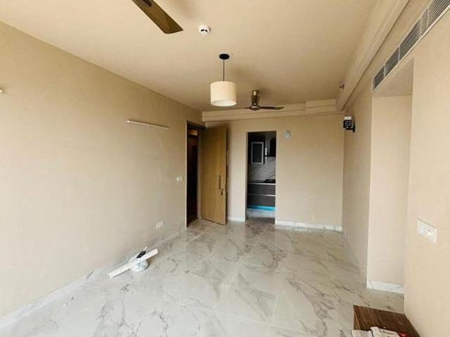Resale | 2 BHK + 1261 Sq.Ft. Apartment in M3M Heights