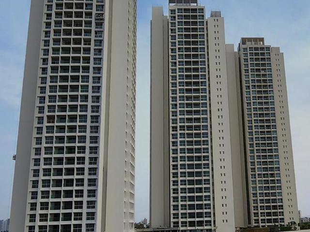 Resale | 2 BHK 1264 Sq.Ft. Apartment in Aurum Q Residences