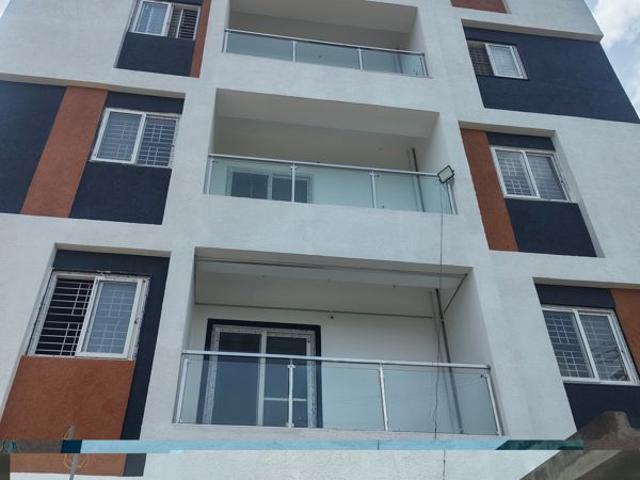 Resale | 2 BHK 1275 Sq.Ft. Apartment in Nallagandla