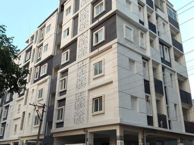 Resale | 2 BHK 1280 Sq.Ft. Apartment in Manikonda
