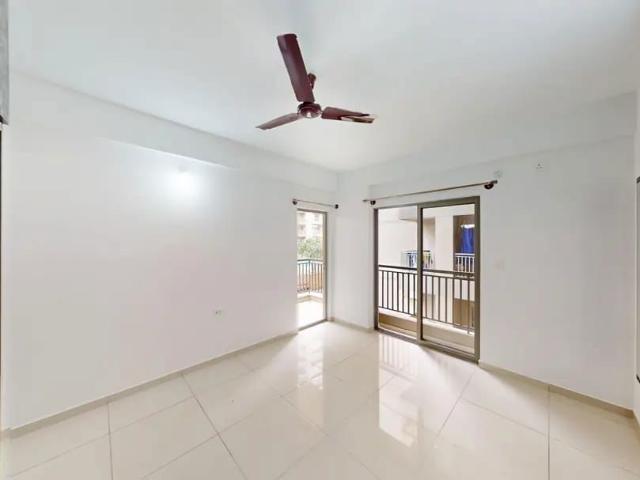 Resale | 2 BHK 1281 Sq.Ft. Apartment in Orchid Lakeview