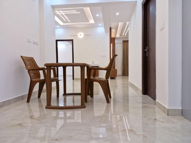 Resale | 2 BHK 1297 Sq.Ft. Apartment in Aadhava Elite Homes