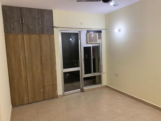 Resale | 2 BHK 1295 Sq.Ft. Apartment in Ansal Celebrity Meadows