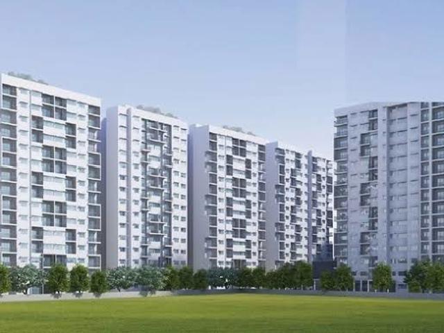 Resale | 2 BHK 1200 Sq.Ft. Apartment in Godrej Avenues