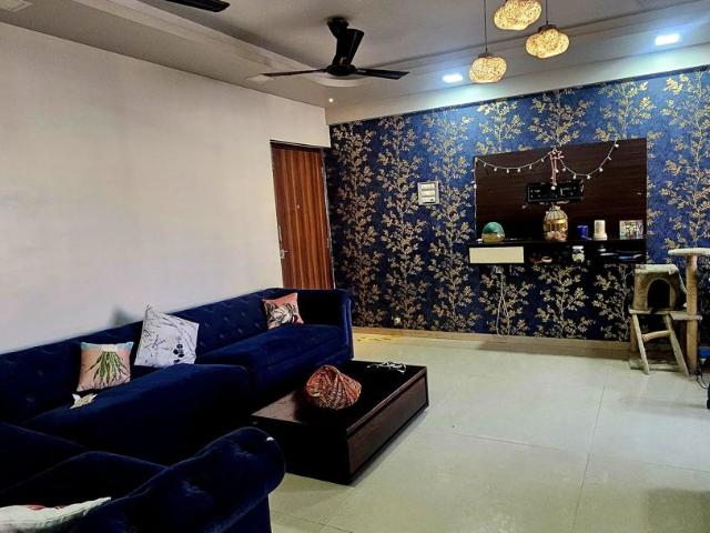 Resale | 2 BHK 1200 Sq.Ft. Apartment in Giriraj Horizon