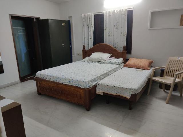 Resale | 2 BHK 1200 Sq.Ft. Apartment in Shiv Shakti Apartments East Marredpally